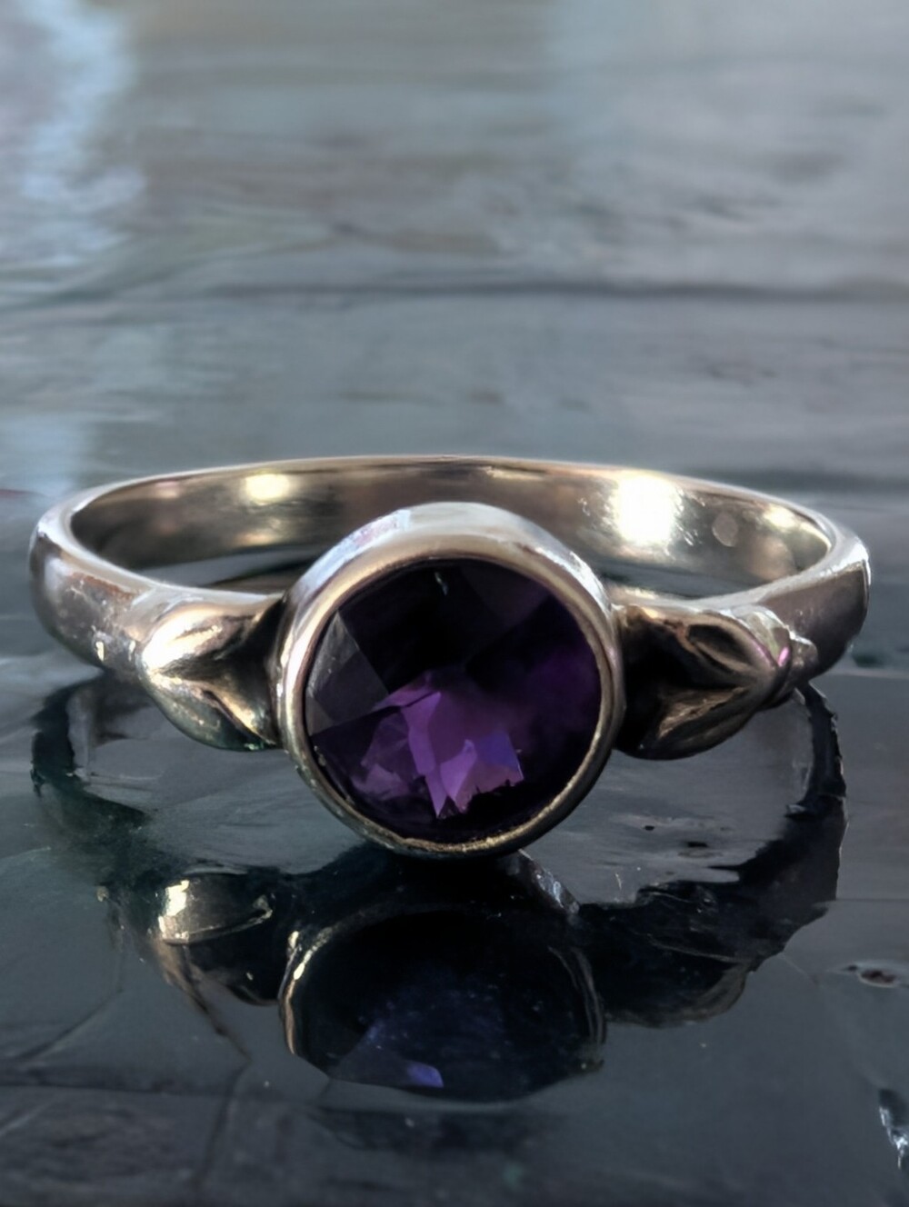 Elegant Sterling Silver Ring Genuine Dark Purple Amethyst Ring Size 7